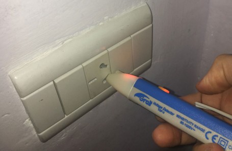 La detección de tensión sin contacto